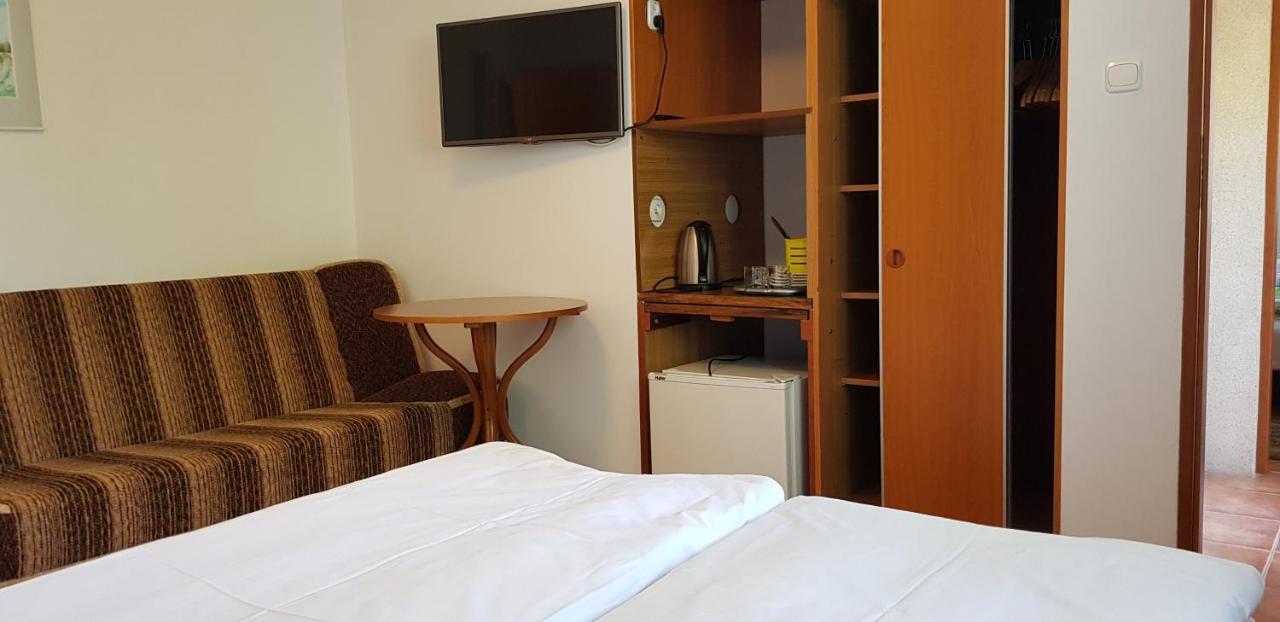 Wynajem Pokoi Hotel Kołobrzeg Exterior foto