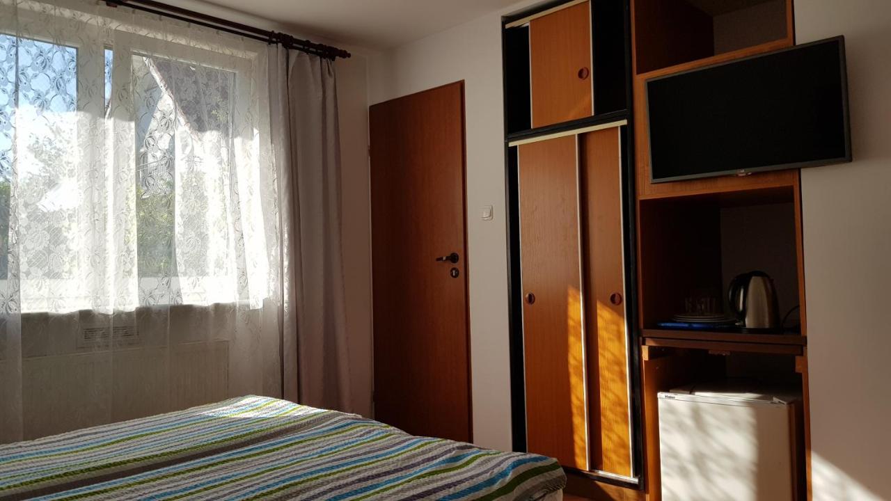 Wynajem Pokoi Hotel Kołobrzeg Exterior foto